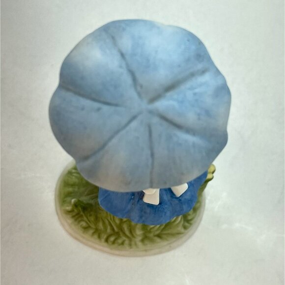 Vintage Kelvin Hand Painted Porcelain Figurine Girl wUmbrella Vivid Colors Japan - Picture 9 of 12